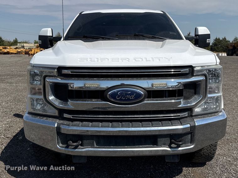 image for item FC4232 2021 Ford F250 Super Duty Crew Cab pickup truck