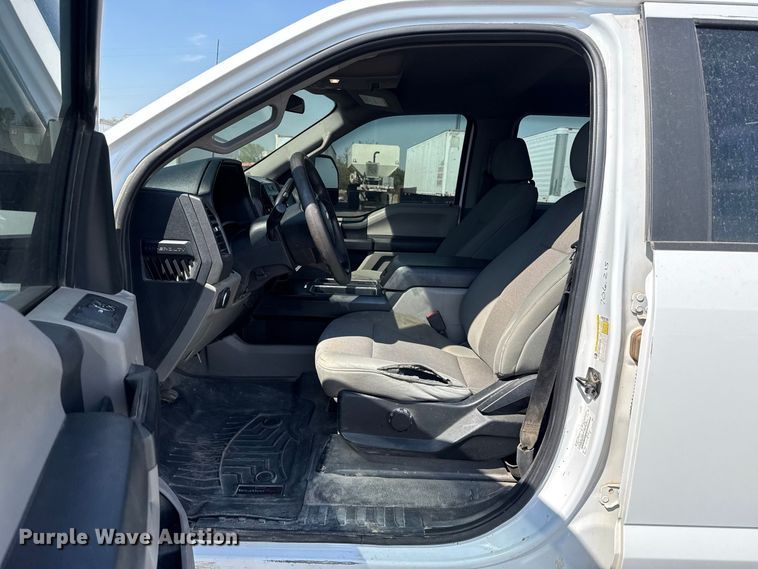 image for item FC4232 2021 Ford F250 Super Duty Crew Cab pickup truck