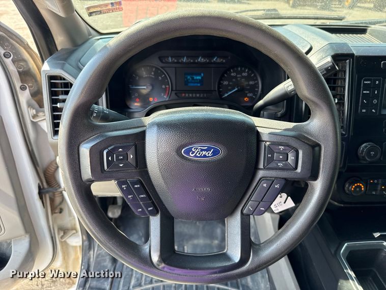 image for item FC4232 2021 Ford F250 Super Duty Crew Cab pickup truck