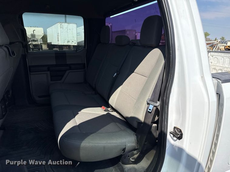 image for item FC4232 2021 Ford F250 Super Duty Crew Cab pickup truck