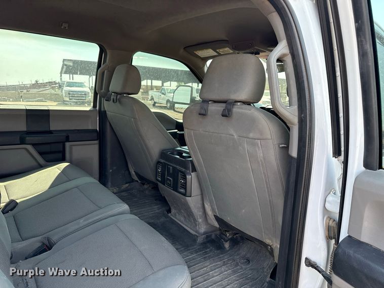 image for item FC4232 2021 Ford F250 Super Duty Crew Cab pickup truck