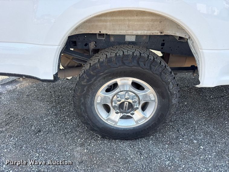 image for item FC4232 2021 Ford F250 Super Duty Crew Cab pickup truck