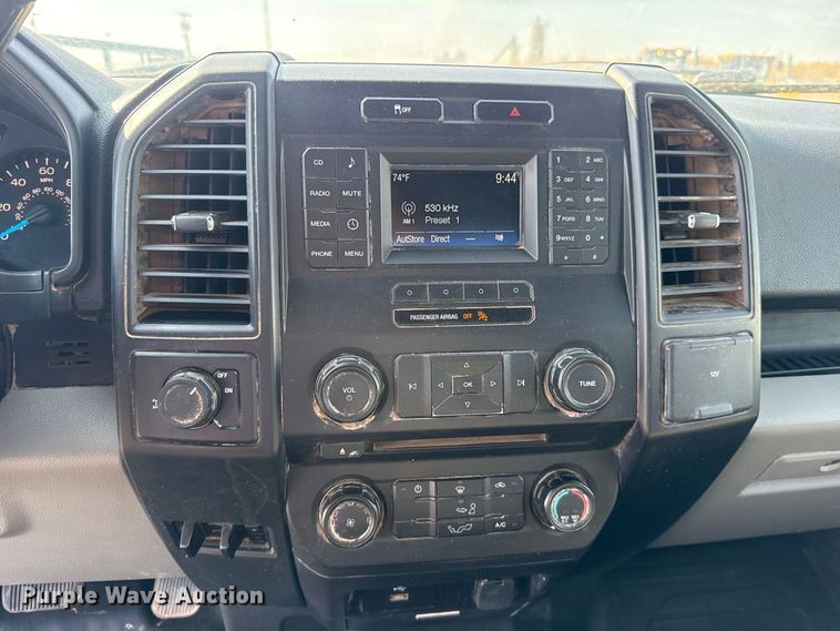 image for item FC4235 2017 Ford F-150 Crew Cab pickup truck