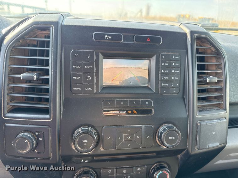 image for item FC4235 2017 Ford F-150 Crew Cab pickup truck