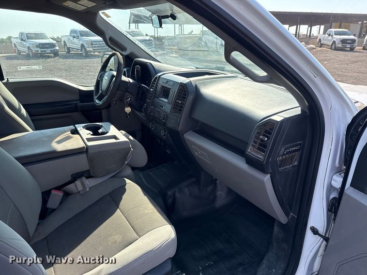 image for item FC4235 2017 Ford F-150 Crew Cab pickup truck