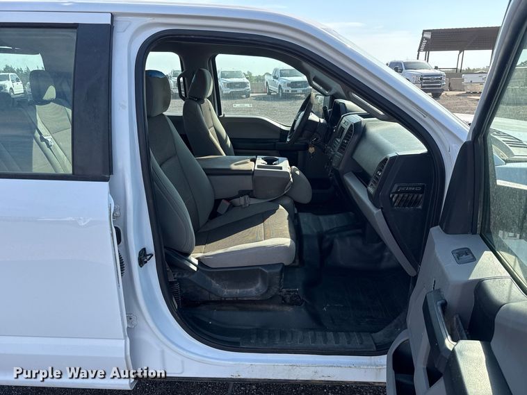 image for item FC4235 2017 Ford F-150 Crew Cab pickup truck