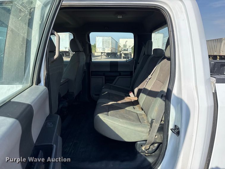 image for item FC4235 2017 Ford F-150 Crew Cab pickup truck