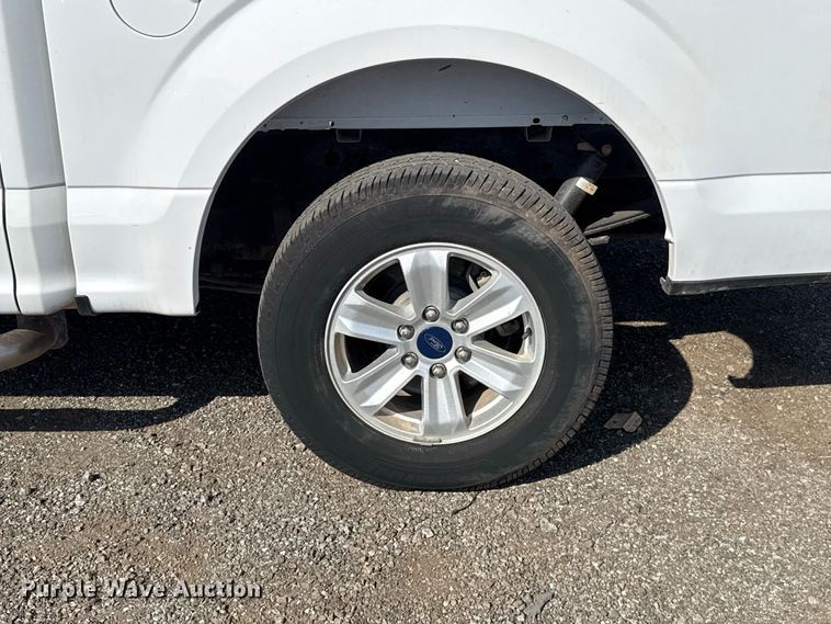 image for item FC4235 2017 Ford F-150 Crew Cab pickup truck