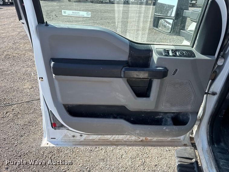 image for item FC4236 2020 Ford F250 Super Duty Ext. Cab pickup truck