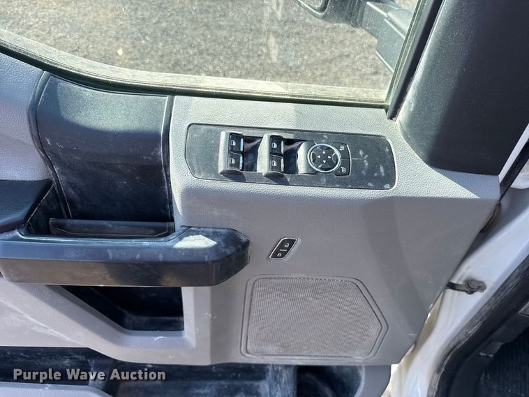 image for item FC4236 2020 Ford F250 Super Duty Ext. Cab pickup truck