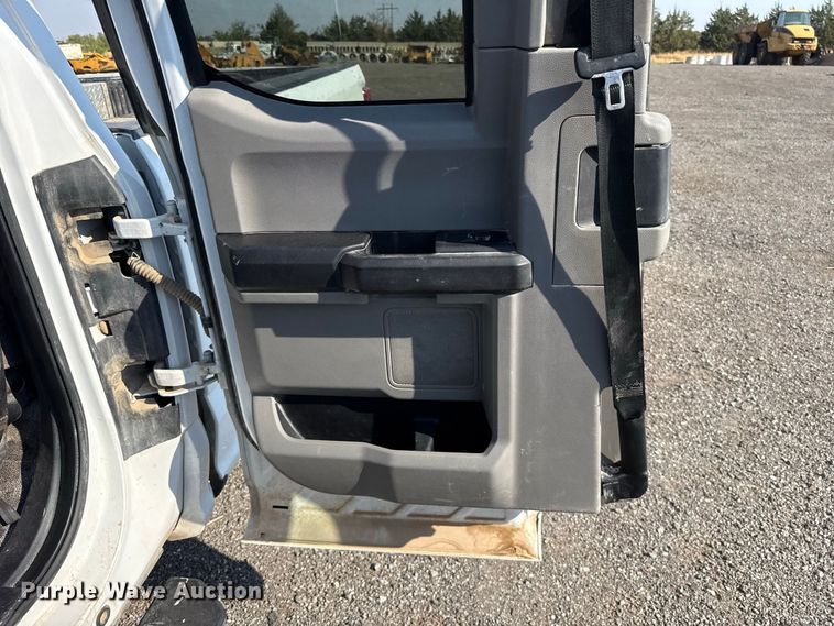 image for item FC4236 2020 Ford F250 Super Duty Ext. Cab pickup truck