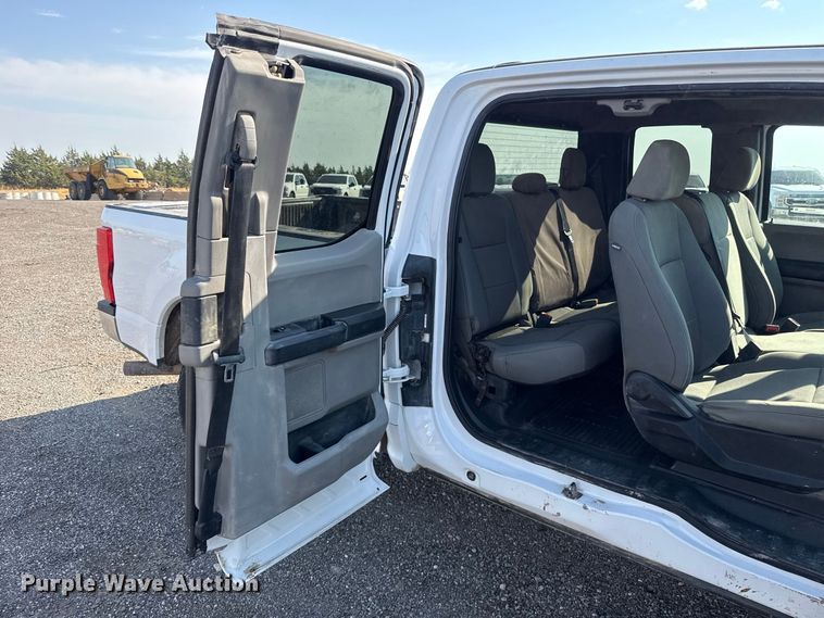 image for item FC4236 2020 Ford F250 Super Duty Ext. Cab pickup truck