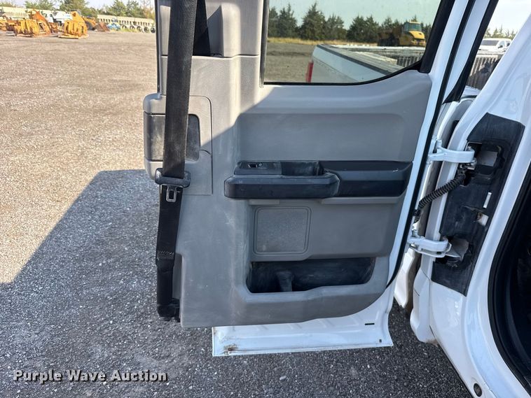 image for item FC4236 2020 Ford F250 Super Duty Ext. Cab pickup truck