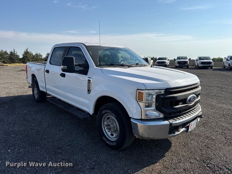 image for item FC4237 2020 Ford F250 Super Duty Crew Cab pickup truck
