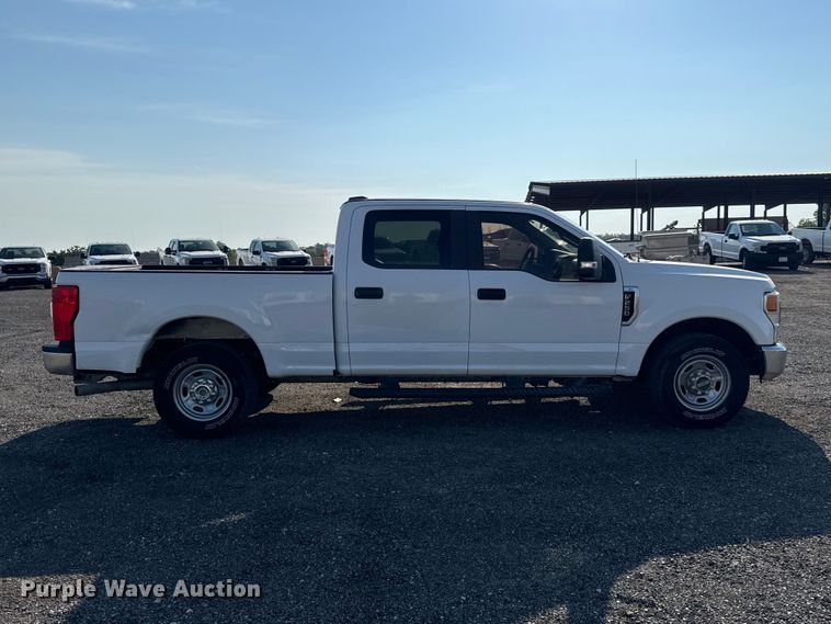 image for item FC4237 2020 Ford F250 Super Duty Crew Cab pickup truck