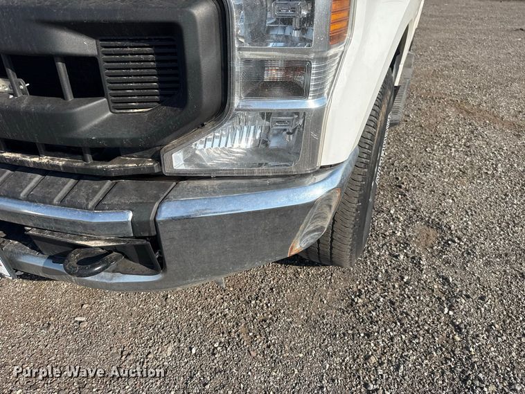 image for item FC4237 2020 Ford F250 Super Duty Crew Cab pickup truck