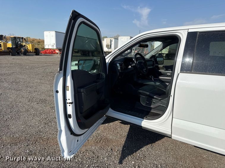 image for item FC4238 2021 Ford F-150 Crew Cab pickup truck
