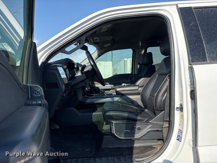 image for item FC4238 2021 Ford F-150 Crew Cab pickup truck