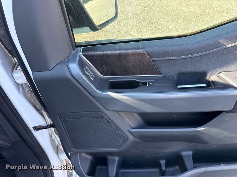 image for item FC4238 2021 Ford F-150 Crew Cab pickup truck