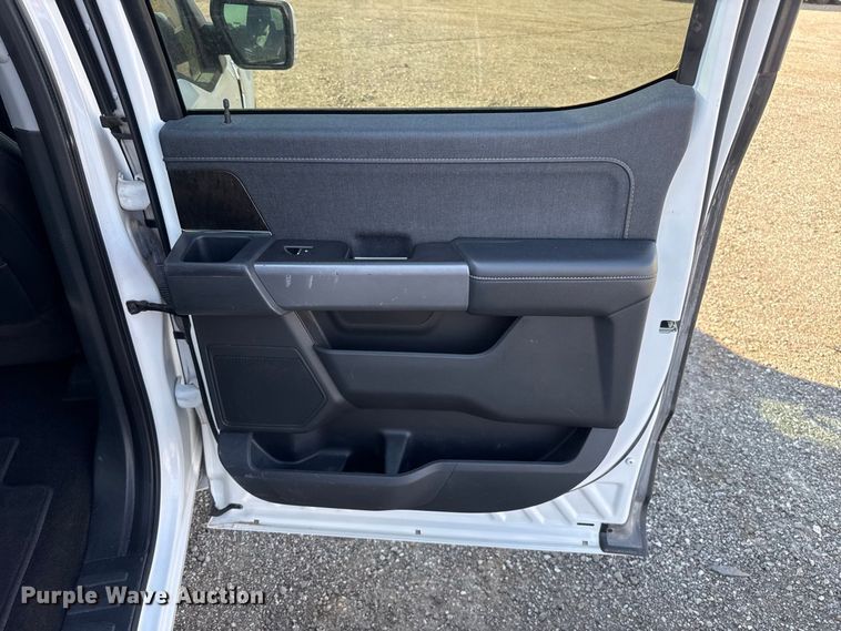 image for item FC4238 2021 Ford F-150 Crew Cab pickup truck