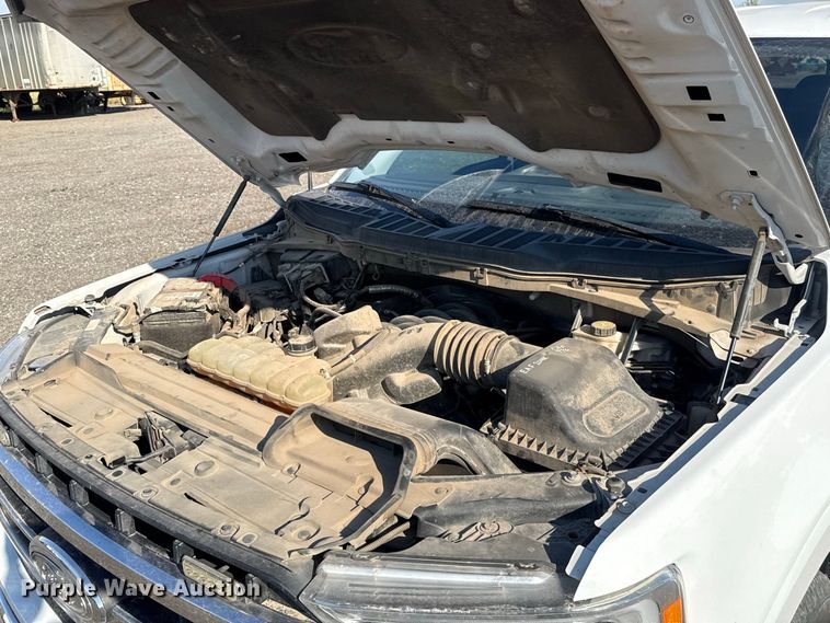 image for item FC4238 2021 Ford F-150 Crew Cab pickup truck