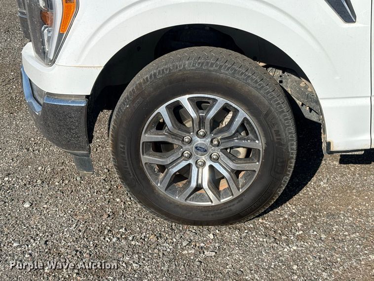 image for item FC4238 2021 Ford F-150 Crew Cab pickup truck