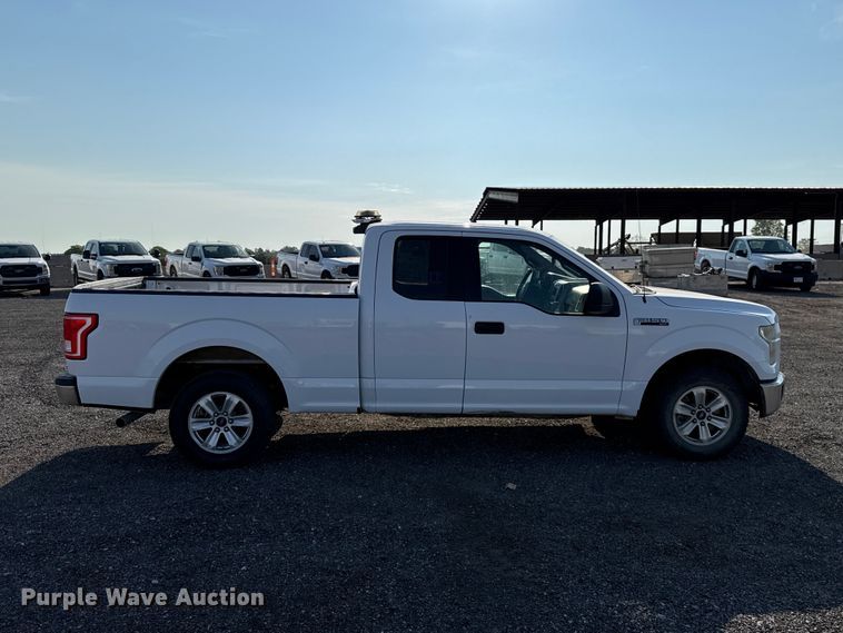 image for item FC4239 2015 Ford F150 Ext. Cab pickup truck