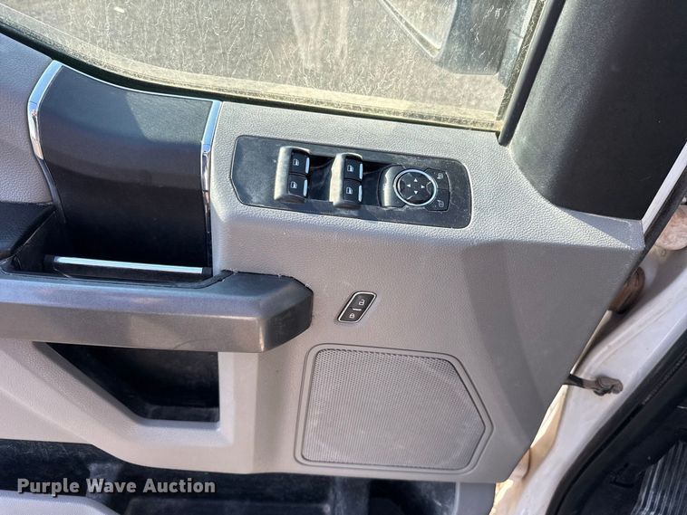 image for item FC4239 2015 Ford F150 Ext. Cab pickup truck