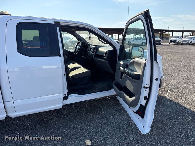 image for item FC4239 2015 Ford F150 Ext. Cab pickup truck