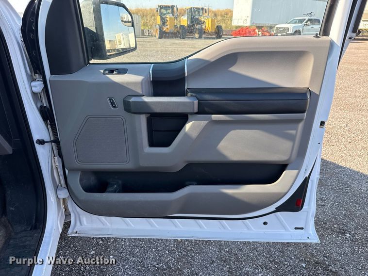 image for item FC4239 2015 Ford F150 Ext. Cab pickup truck