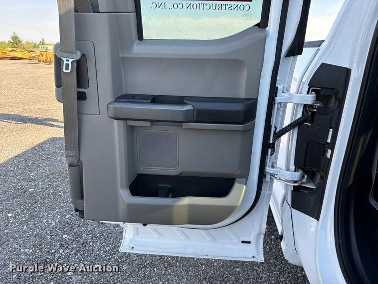 image for item FC4239 2015 Ford F150 Ext. Cab pickup truck