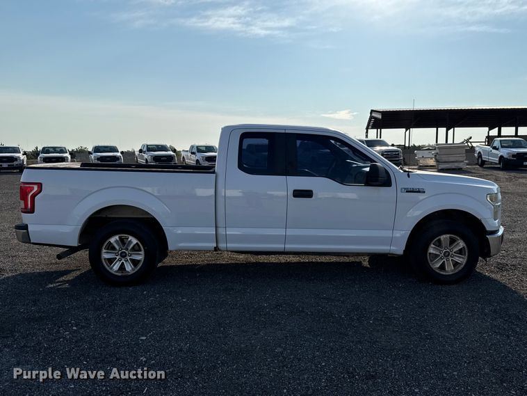 image for item FC4240 2016 Ford F150 Ext. Cab pickup truck