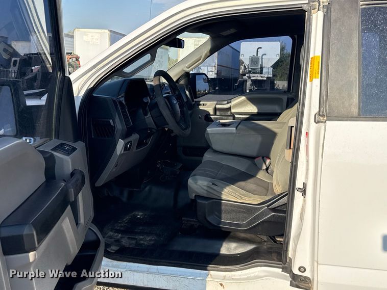 image for item FC4240 2016 Ford F150 Ext. Cab pickup truck