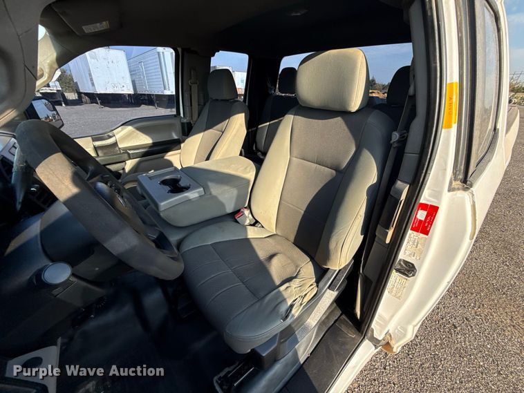 image for item FC4240 2016 Ford F150 Ext. Cab pickup truck