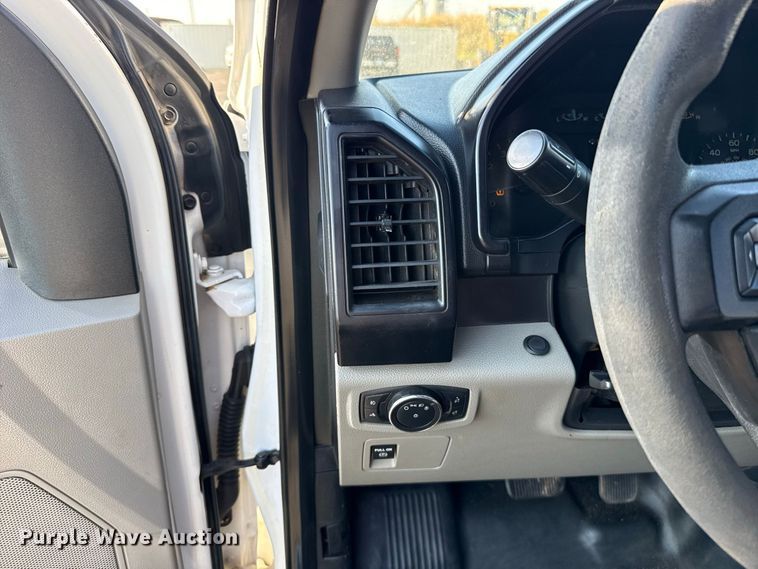 image for item FC4240 2016 Ford F150 Ext. Cab pickup truck