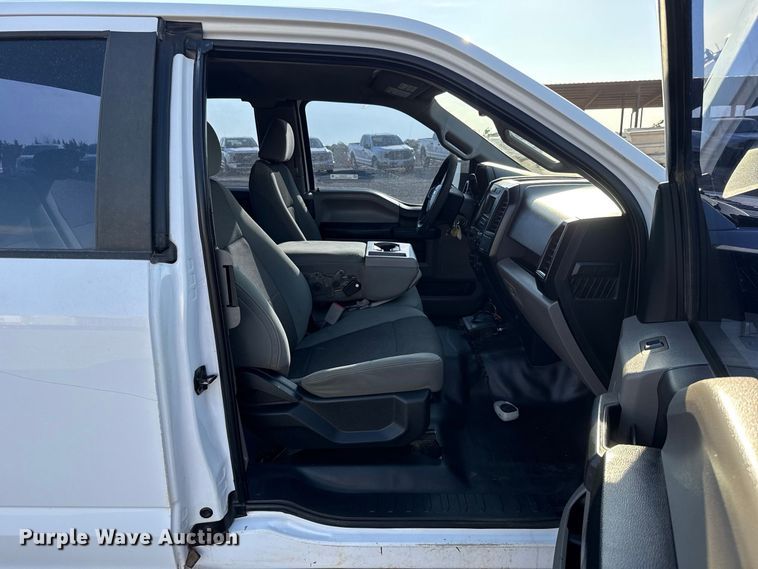 image for item FC4240 2016 Ford F150 Ext. Cab pickup truck