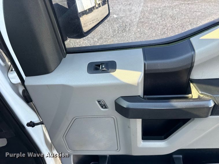 image for item FC4240 2016 Ford F150 Ext. Cab pickup truck