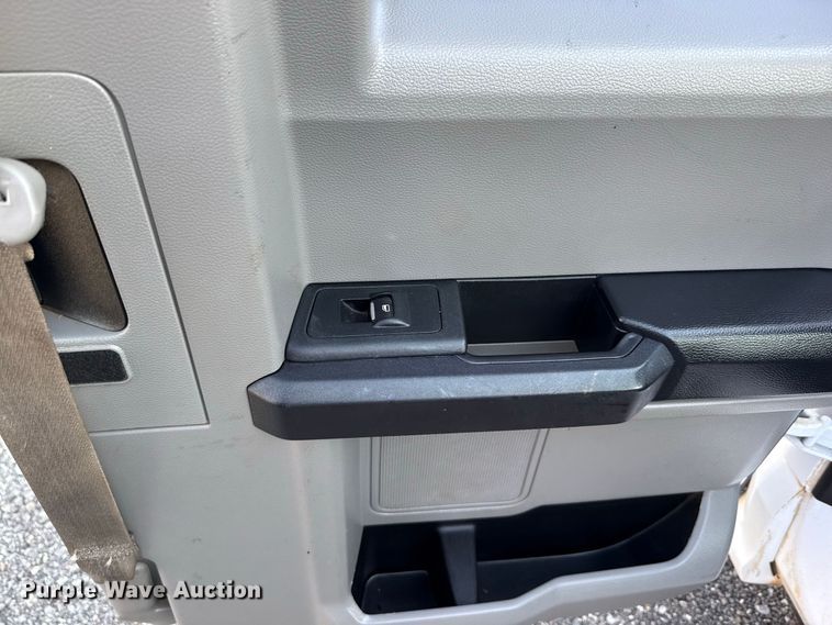 image for item FC4240 2016 Ford F150 Ext. Cab pickup truck