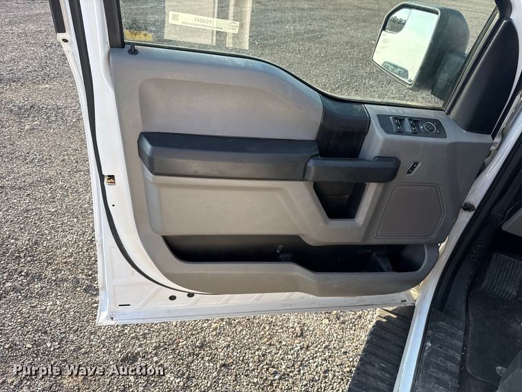 image for item FC4241 2018 Ford F150 Crew Cab pickup truck