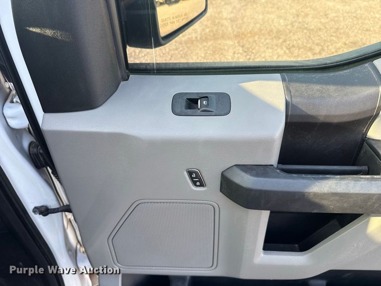 image for item FC4241 2018 Ford F150 Crew Cab pickup truck