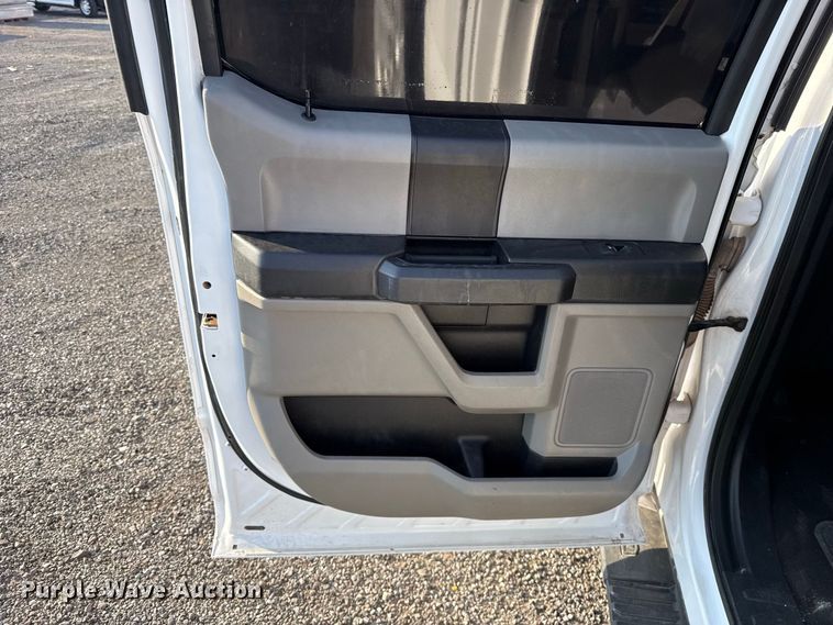 image for item FC4241 2018 Ford F150 Crew Cab pickup truck