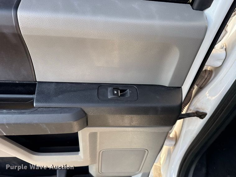 image for item FC4241 2018 Ford F150 Crew Cab pickup truck