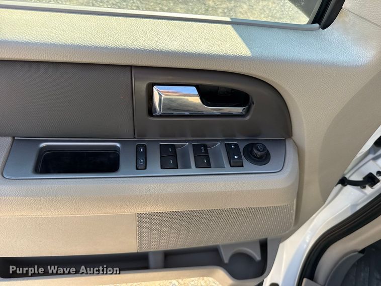 image for item FC4298 2012 Ford Expedition SUV