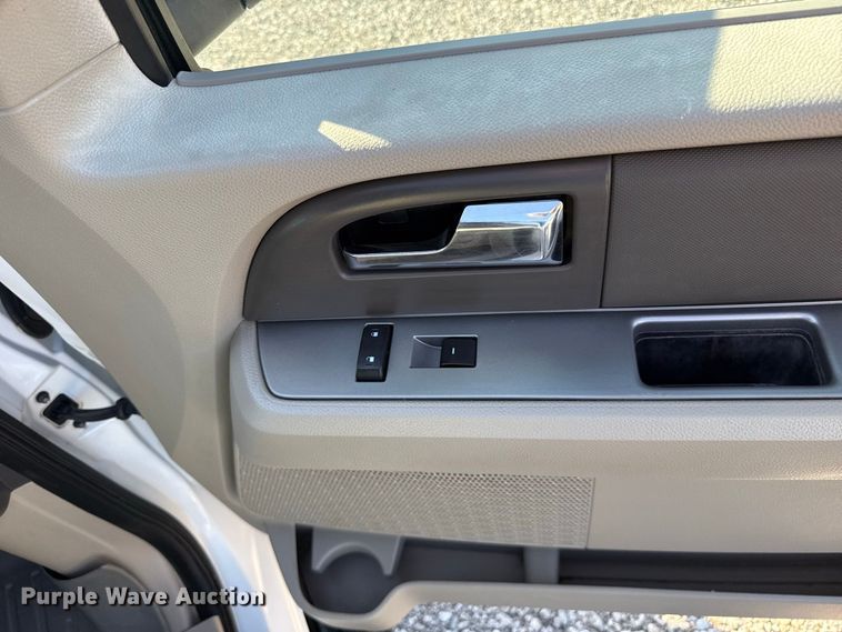 image for item FC4298 2012 Ford Expedition SUV