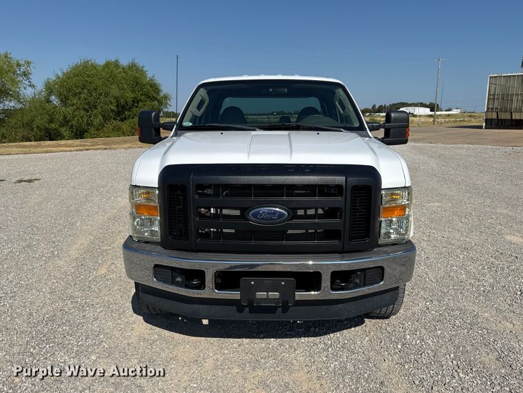 image for item FC4300 2008 Ford F250 Super Duty Crew Cab pickup truck