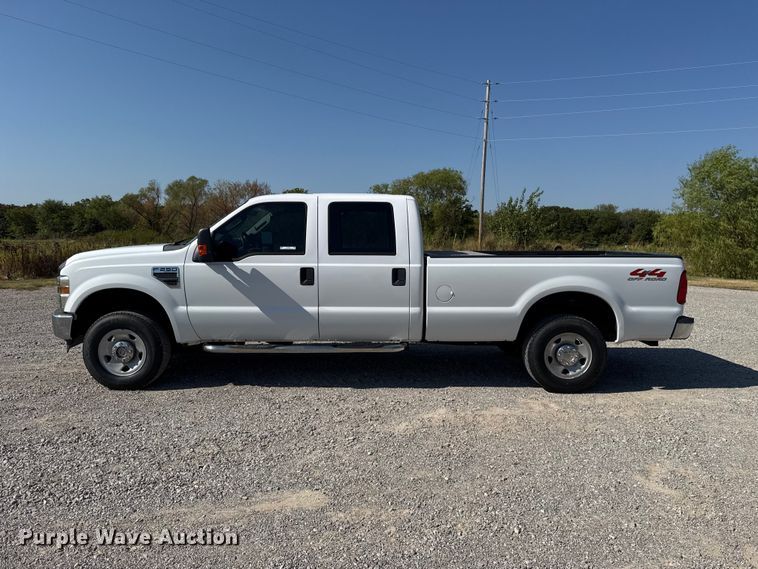 image for item FC4300 2008 Ford F250 Super Duty Crew Cab pickup truck