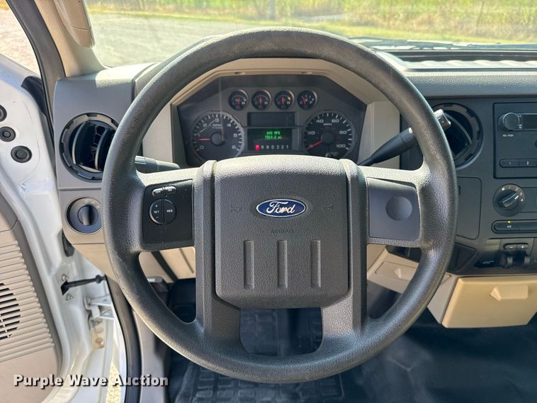 image for item FC4300 2008 Ford F250 Super Duty Crew Cab pickup truck