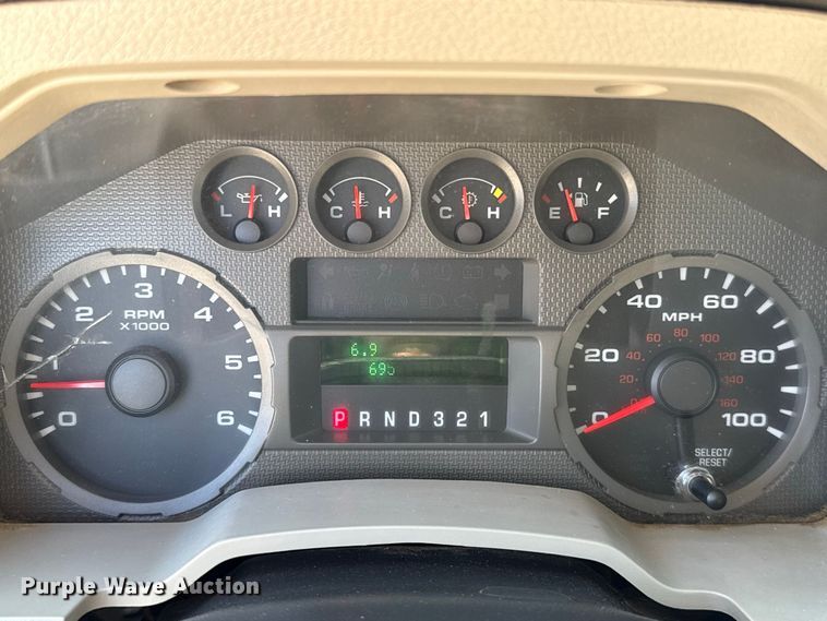 image for item FC4300 2008 Ford F250 Super Duty Crew Cab pickup truck