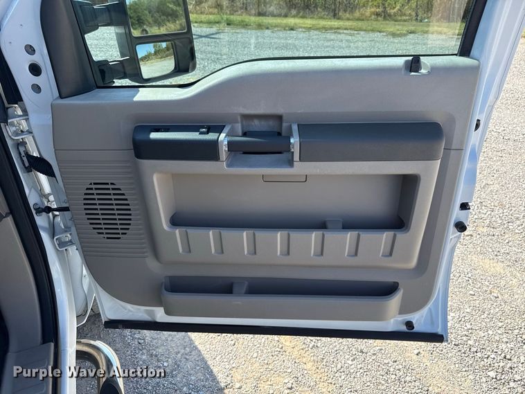 image for item FC4300 2008 Ford F250 Super Duty Crew Cab pickup truck