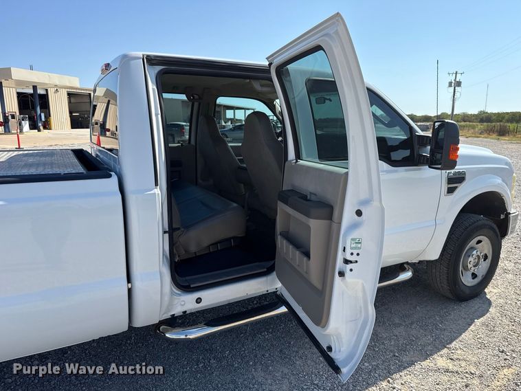 image for item FC4300 2008 Ford F250 Super Duty Crew Cab pickup truck